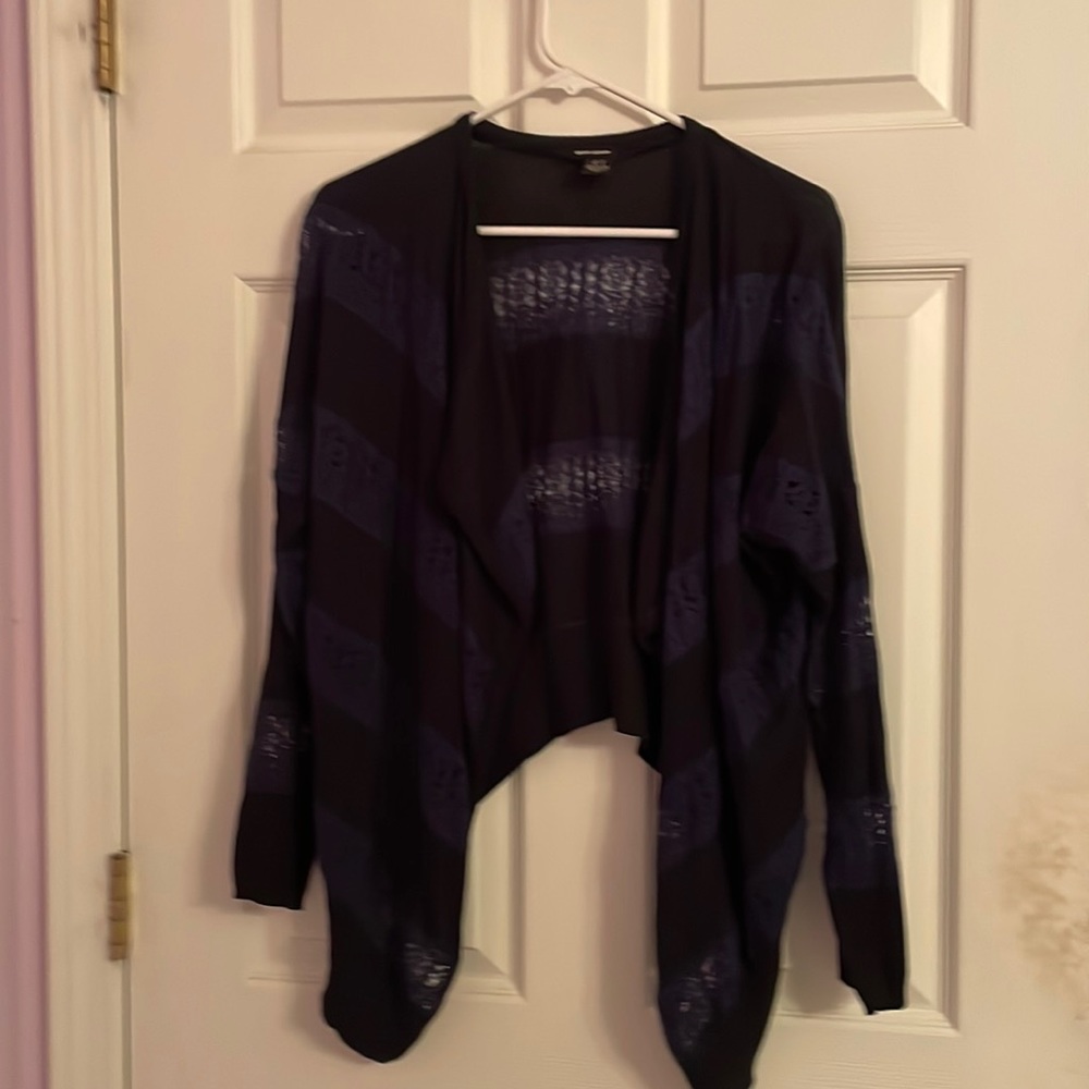 Dkny jeans size s navy & black sweater wrap